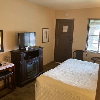 Klamath River Resort Inn owned by Karuk Tribe