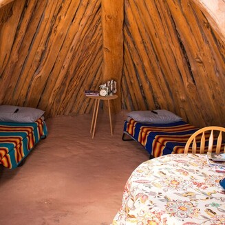 Experience Hogan by the River