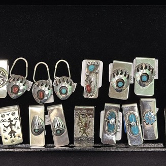 Bien Mur Indian Market