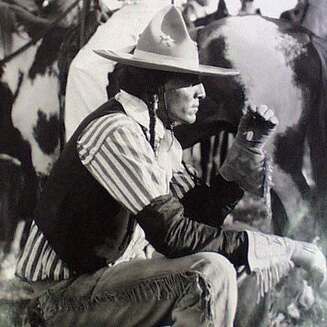 Aaniiih Nakoda Tours