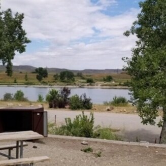 Afterbay & Grapevine Campgrounds